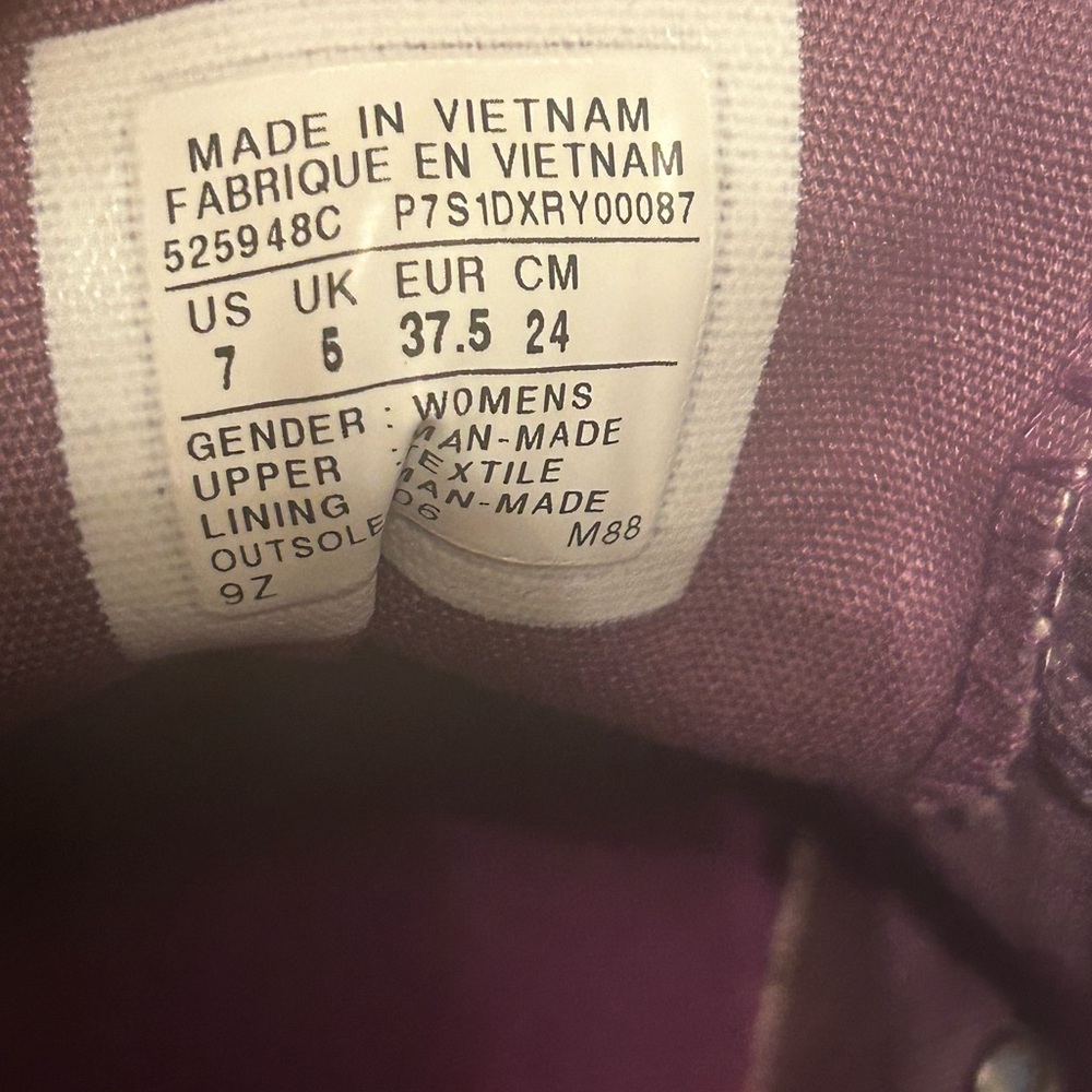 “Send Ur Price?” Converse Purple Low-Top Sneakers 💜💜 - Picture 5 of 6